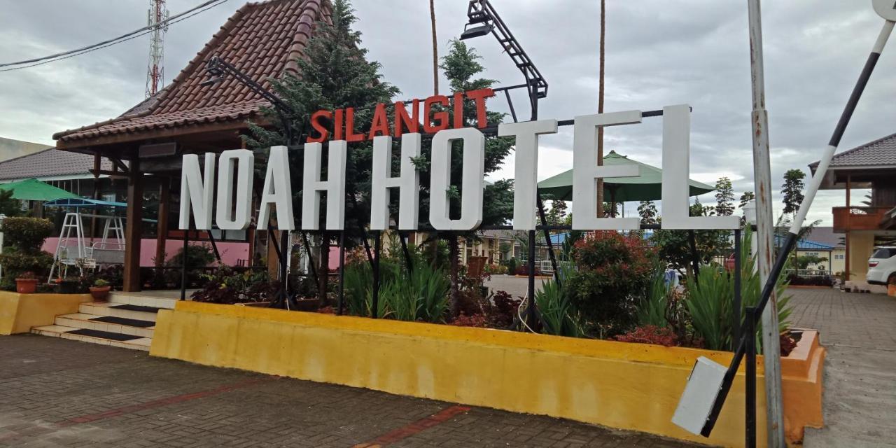 Noah Hotel Silangit Siborongborong Exteriör bild