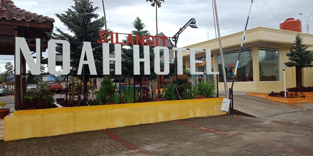 Noah Hotel Silangit Siborongborong Exteriör bild